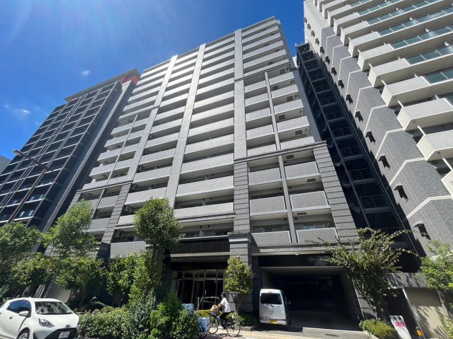 新大阪駅より徒歩1分 築19年8ヶ月 15階建の賃貸物件
