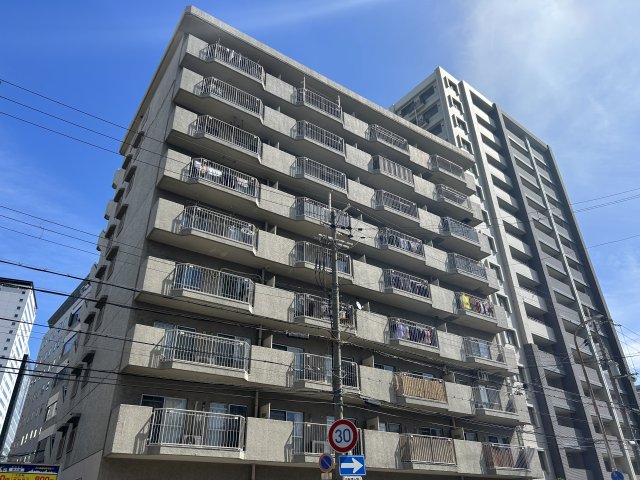 新大阪駅より徒歩8分 築42年10ヶ月 10階建の賃貸物件