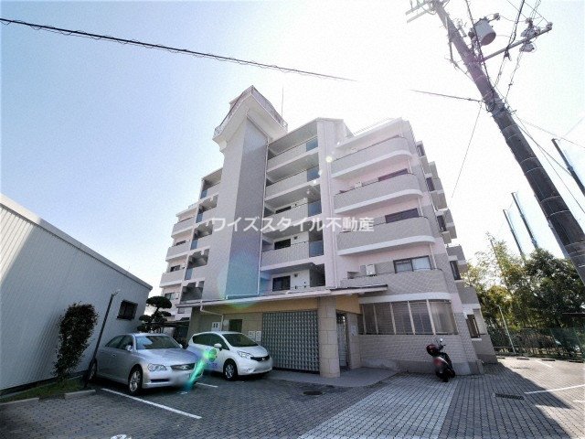 千里中央駅より徒歩16分 築36年8ヶ月 6階建の賃貸物件