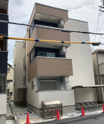 東淀川駅より徒歩6分 築1年7ヶ月 3階建の賃貸物件