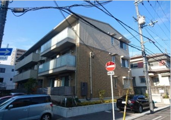 江坂駅より徒歩15分 築10年1ヶ月 3階建の賃貸物件