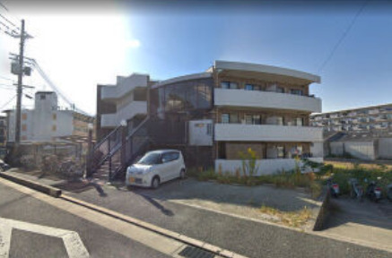 緑地公園駅より徒歩15分 築35年9ヶ月 3階建の賃貸物件