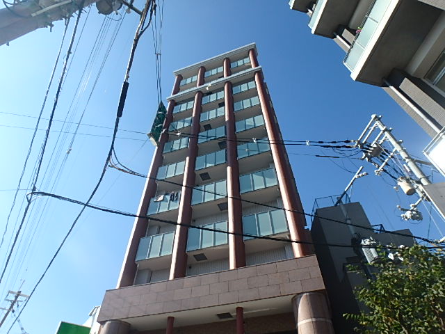 新大阪駅より徒歩10分 築14年4ヶ月 11階建の賃貸物件