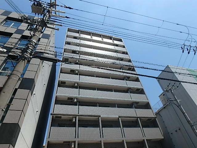 江坂駅より徒歩5分 築19年6ヶ月 11階建の賃貸物件