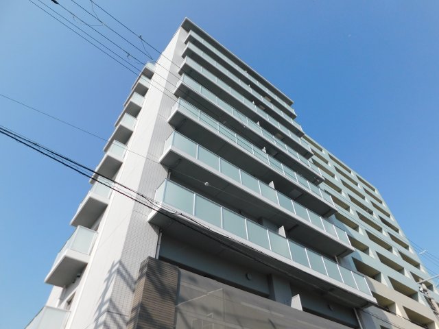 江坂駅より徒歩9分 築4年4ヶ月 9階建の賃貸物件