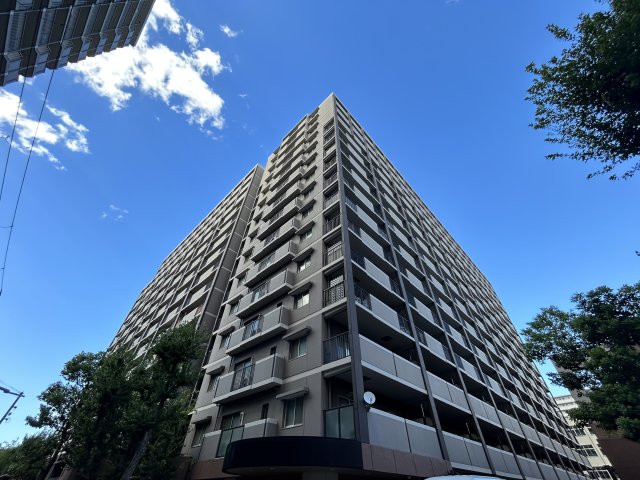 東三国駅より徒歩5分 築32年4ヶ月 15階建の賃貸物件