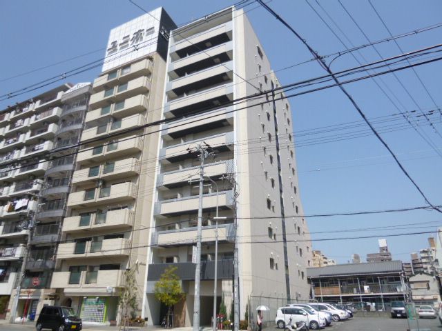 新大阪駅より徒歩4分 築17年10ヶ月 11階建の賃貸物件