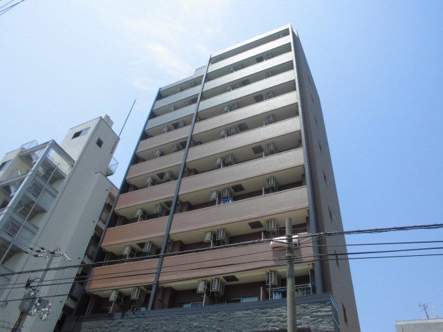 新大阪駅より徒歩10分 築17年5ヶ月 11階建の賃貸物件