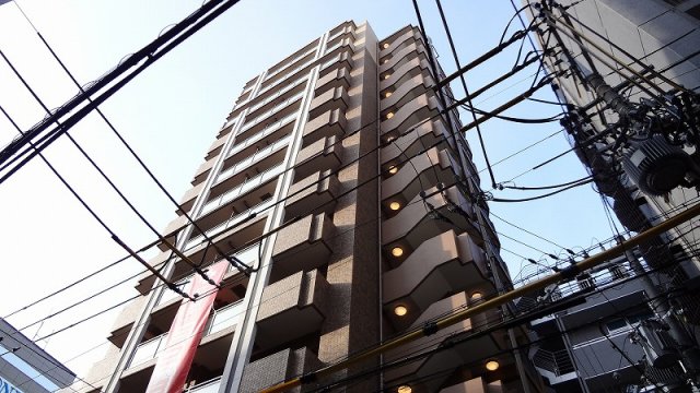新大阪駅より徒歩9分 築12年5ヶ月 14階建の賃貸物件