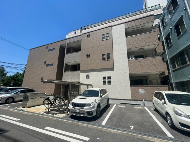 新大阪駅より徒歩17分 築6年7ヶ月 3階建の賃貸物件