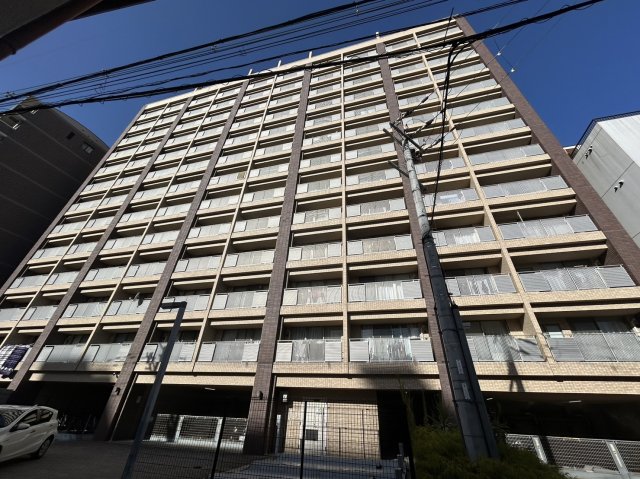 西中島南方駅より徒歩8分 築19年2ヶ月 14階建の賃貸物件