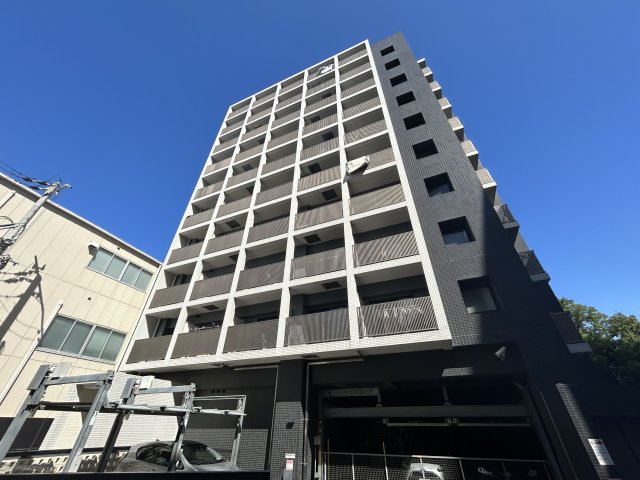 江坂駅より徒歩6分 築19年8ヶ月 10階建の賃貸物件