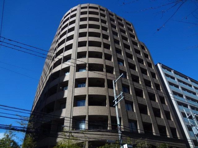 江坂駅より徒歩6分 築22年4ヶ月 13階建の賃貸物件