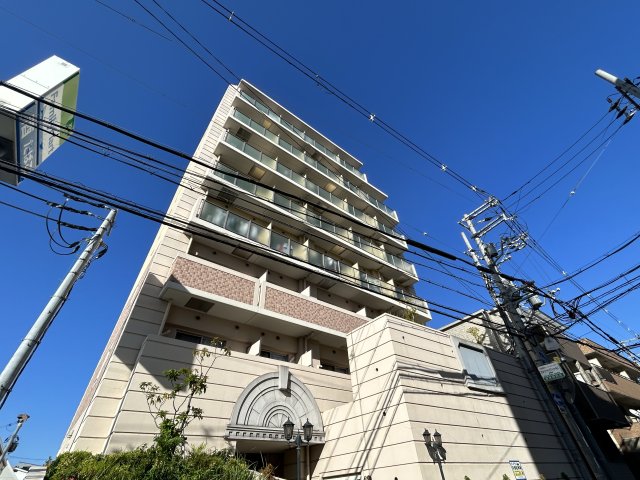豊津駅より徒歩2分 築11年3ヶ月 8階建の賃貸物件