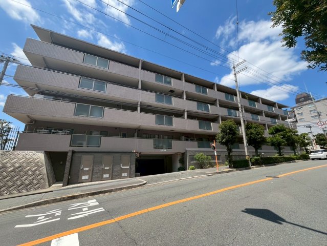 緑地公園駅より徒歩6分 築23年1ヶ月 4階建の賃貸物件