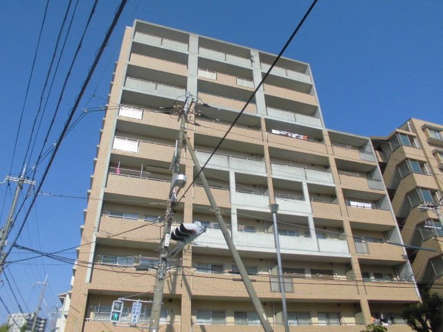 東三国駅より徒歩8分 築27年 10階建の賃貸物件