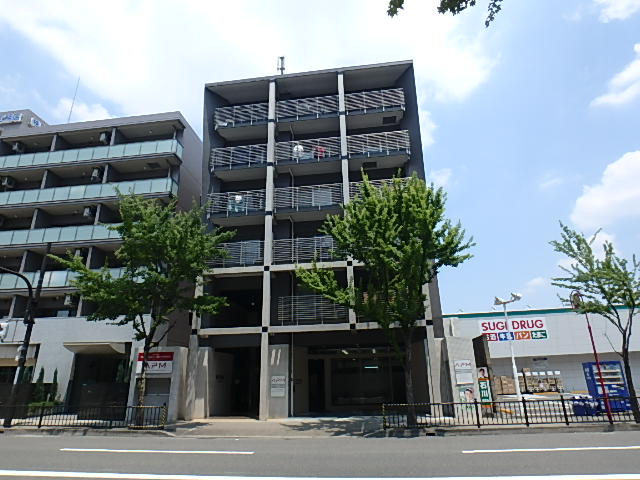 江坂駅より徒歩10分 築18年3ヶ月 6階建の賃貸物件