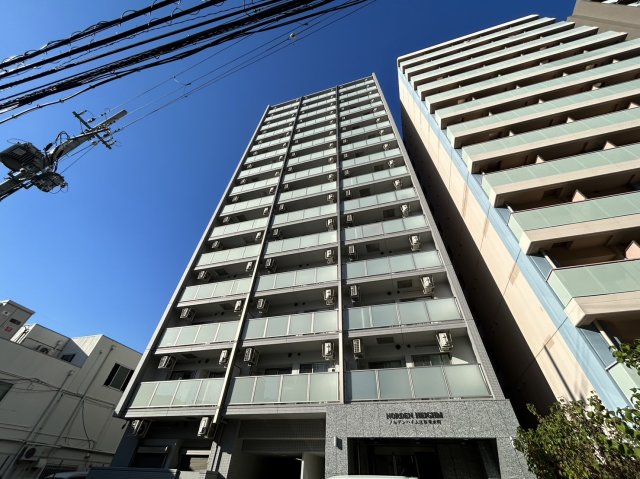 江坂駅より徒歩7分 築11年5ヶ月 15階建の賃貸物件