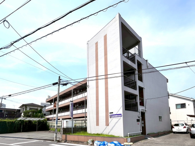 寝屋川市駅より徒歩10分 築43年1ヶ月 3階建の賃貸物件