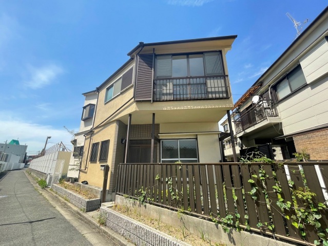 寝屋川市駅より徒歩22分 築54年11ヶ月 2階建の賃貸物件