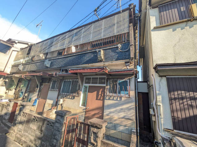寝屋川市駅より徒歩20分 築50年6ヶ月 2階建の賃貸物件