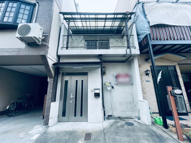 寝屋川市駅より徒歩20分 築57年10ヶ月 2階建の賃貸物件