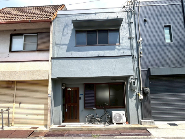 寝屋川市駅より徒歩19分 築49年8ヶ月 2階建の賃貸物件